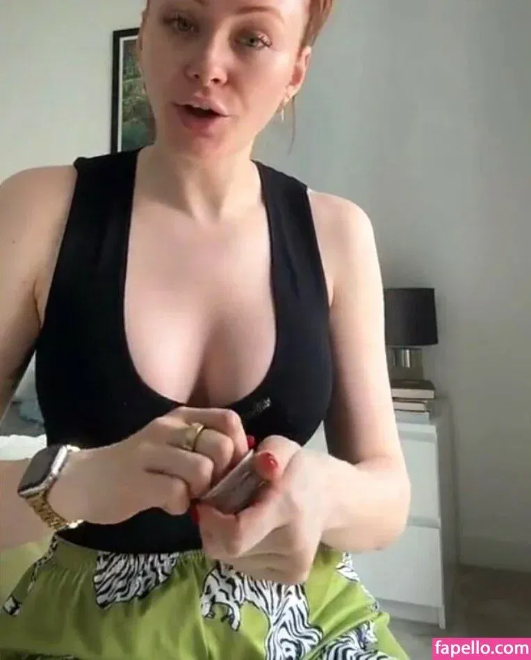 Elz The Witch Onlyfans Photo Gallery 