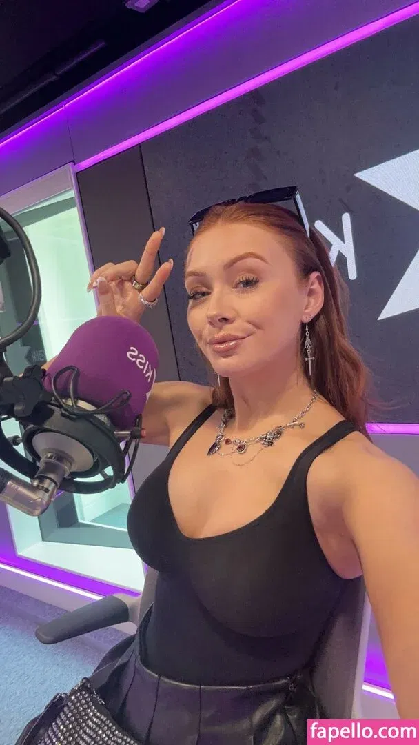 Elz The Witch Onlyfans Photo Gallery 