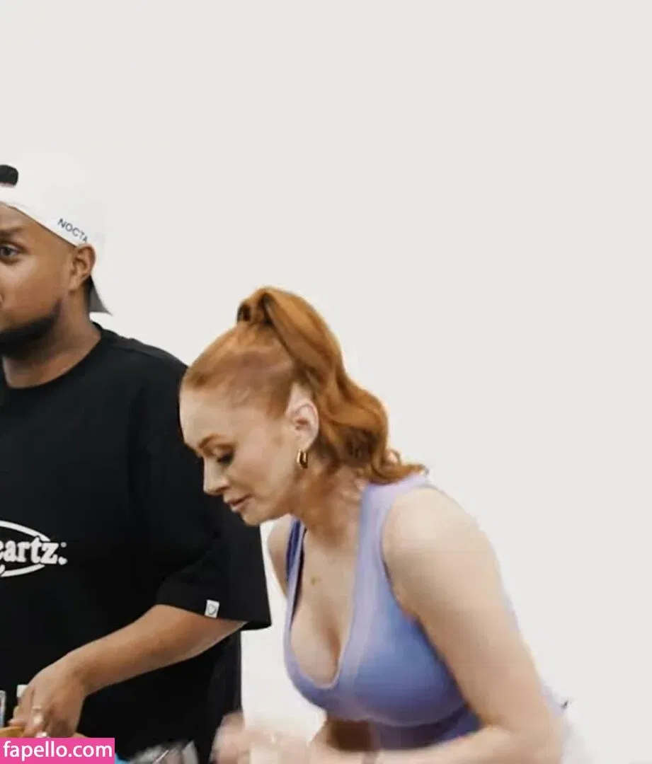 Elz The Witch Onlyfans Photo Gallery 