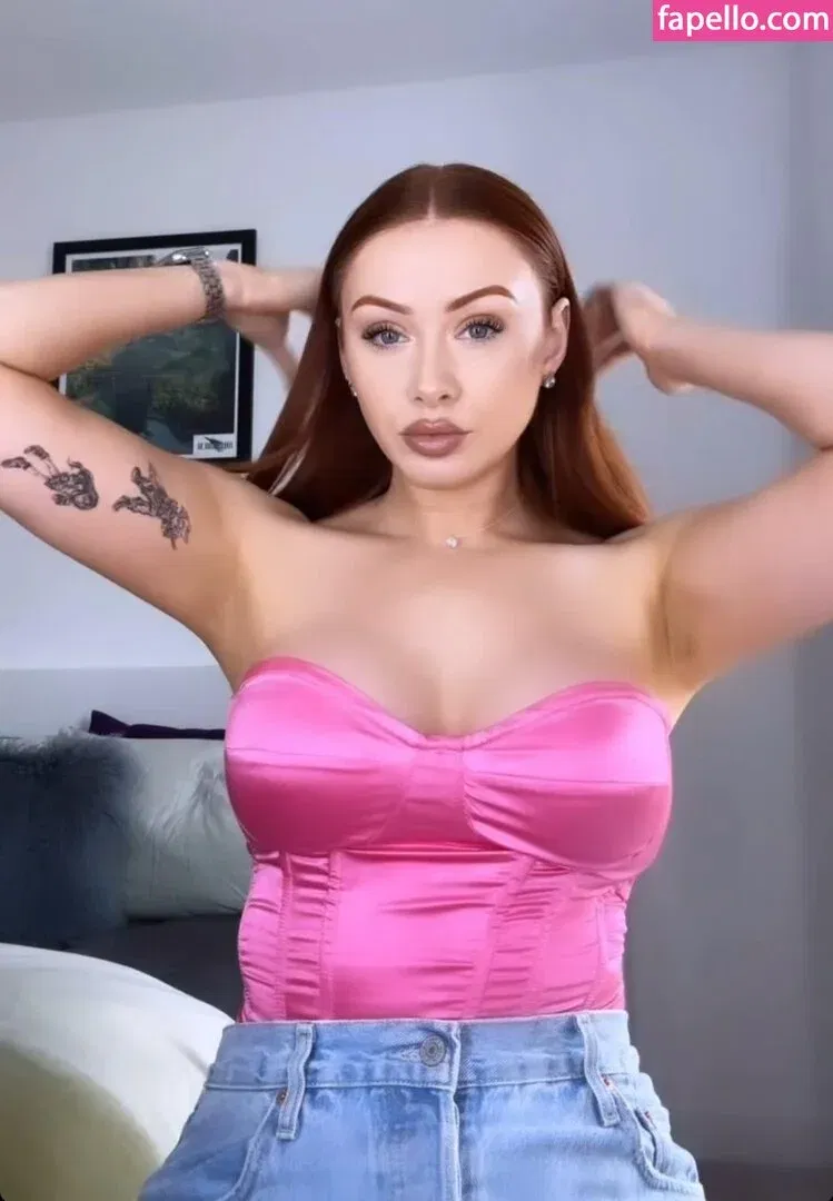 Elz The Witch Onlyfans Photo Gallery 