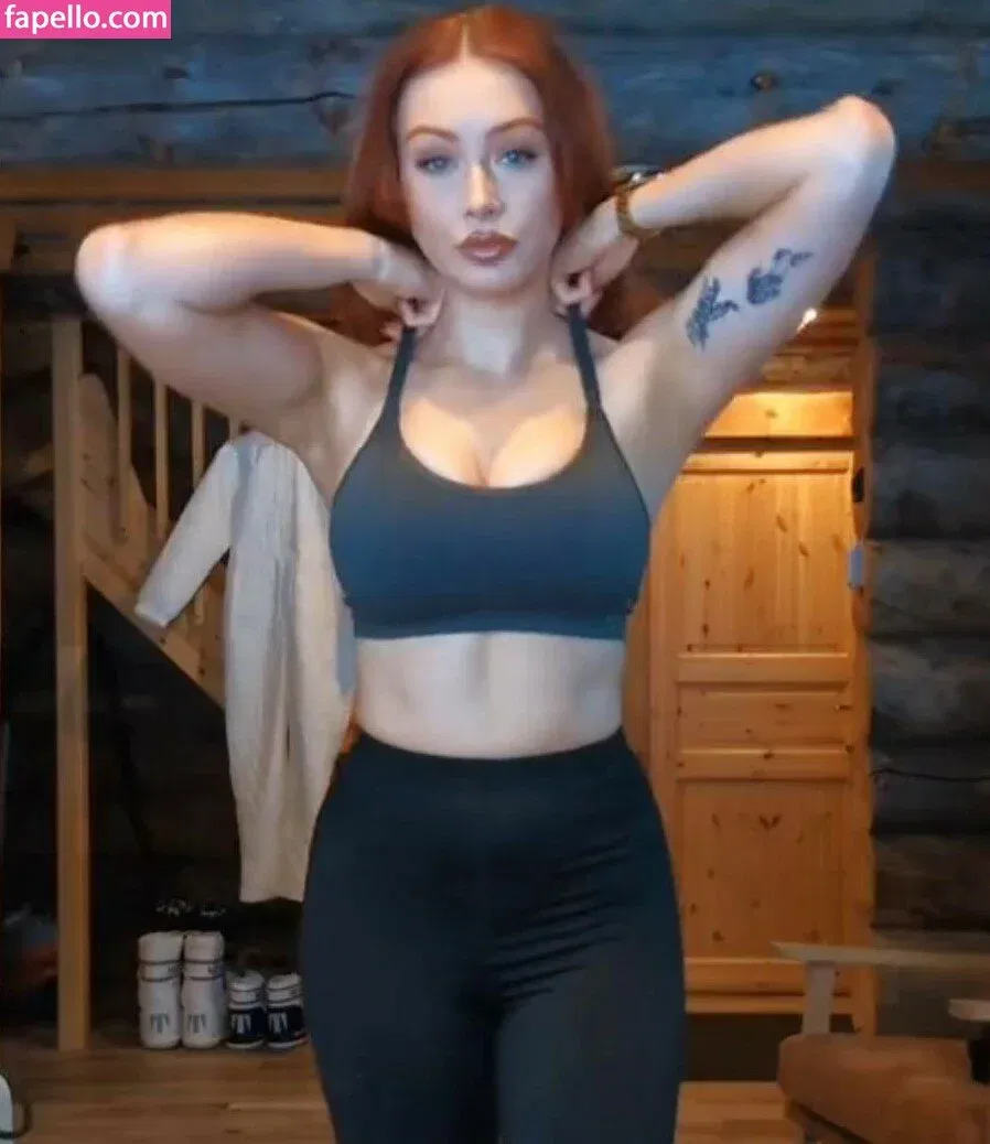 Elz The Witch Onlyfans Photo Gallery 