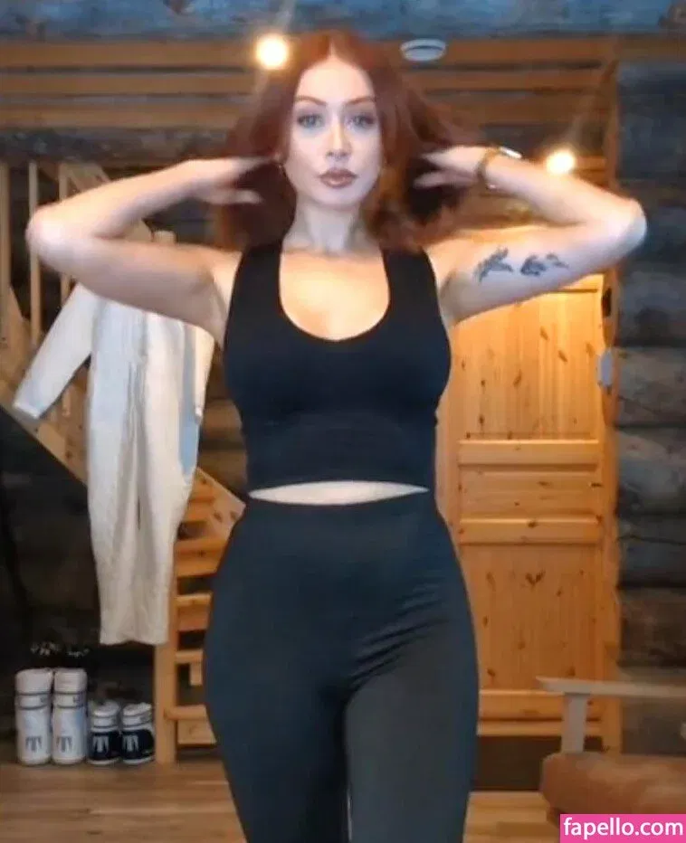 Elz The Witch Onlyfans Photo Gallery 