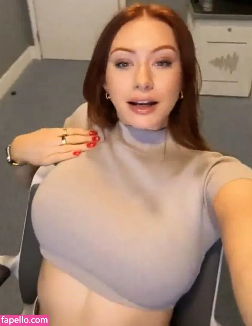 Elz The Witch Onlyfans Photo Gallery 