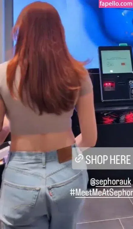 Elz The Witch Onlyfans Photo Gallery 