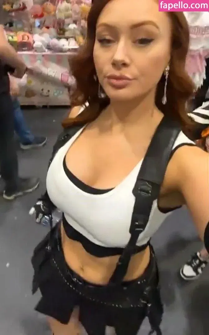 Elz The Witch Onlyfans Photo Gallery 