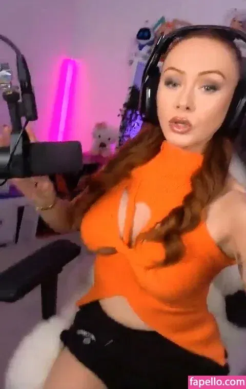 Elz The Witch Onlyfans Photo Gallery 