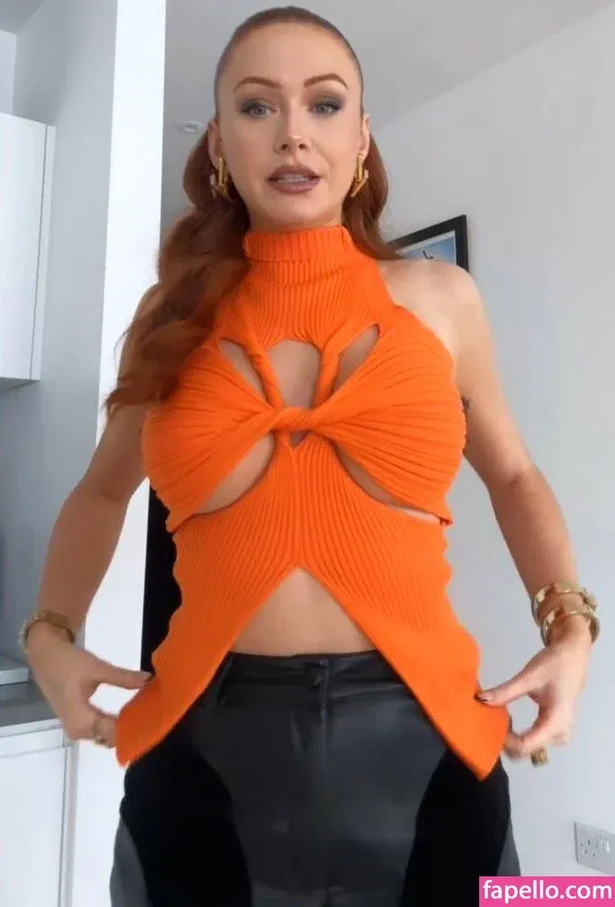 Elz The Witch Onlyfans Photo Gallery 