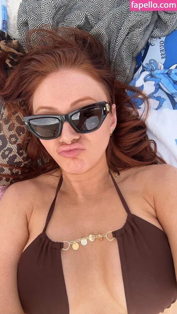 Elz The Witch Onlyfans Photo Gallery 