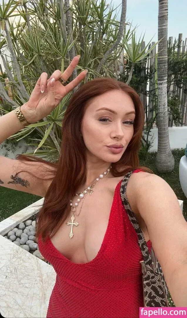 Elz The Witch Onlyfans Photo Gallery 