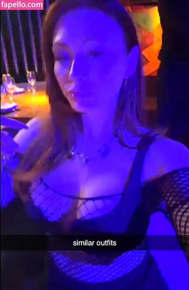 Elz The Witch Onlyfans Photo Gallery 