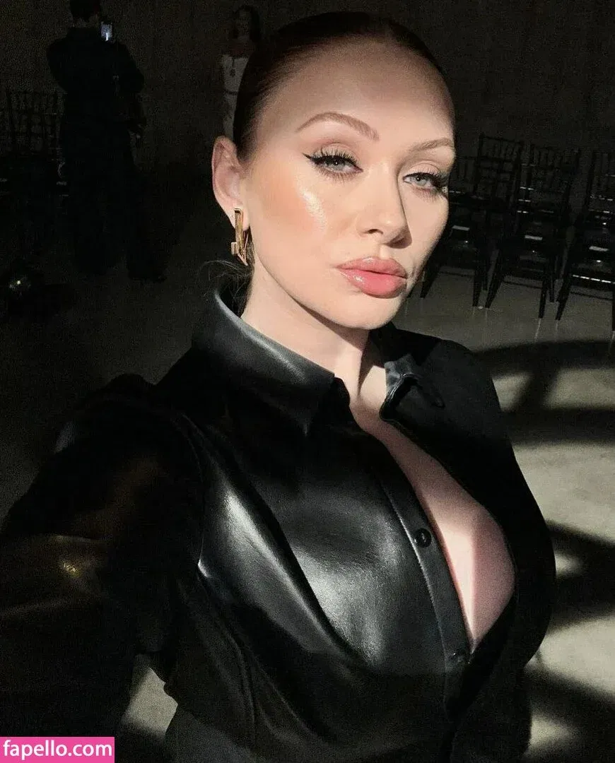 Elz The Witch Onlyfans Photo Gallery 