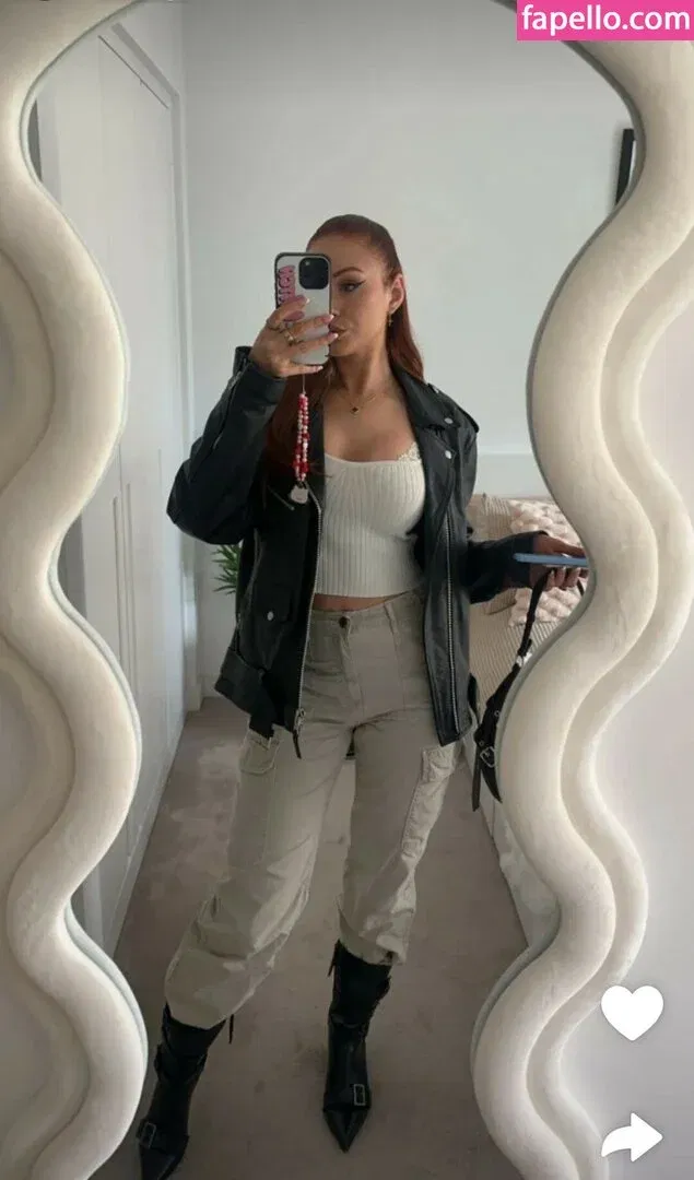 Elz The Witch Onlyfans Photo Gallery 