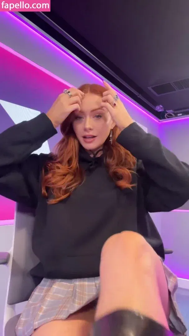 Elz The Witch Onlyfans Photo Gallery 