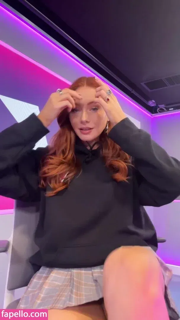 Elz The Witch Onlyfans Photo Gallery 