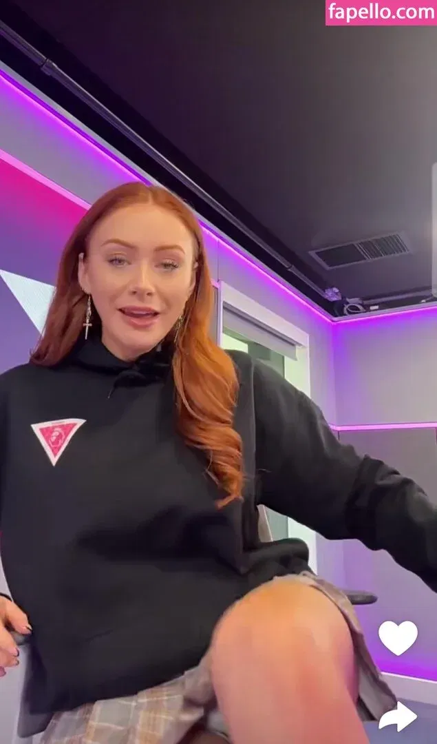 Elz The Witch Onlyfans Photo Gallery 