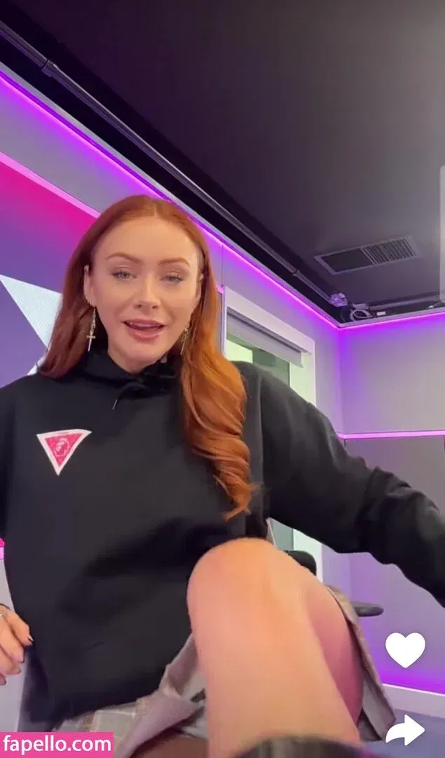 Elz The Witch Onlyfans Photo Gallery 