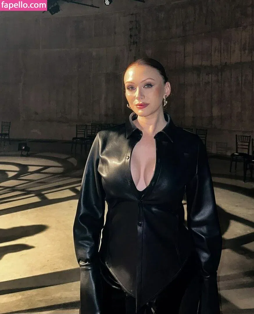 Elz The Witch Onlyfans Photo Gallery 