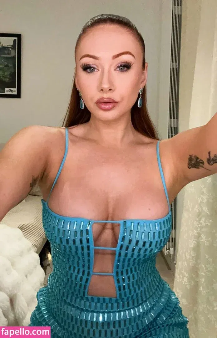 Elz The Witch Onlyfans Photo Gallery 