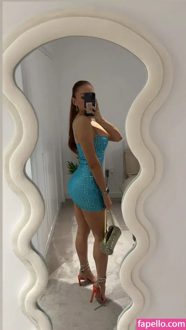 Elz The Witch Onlyfans Photo Gallery 