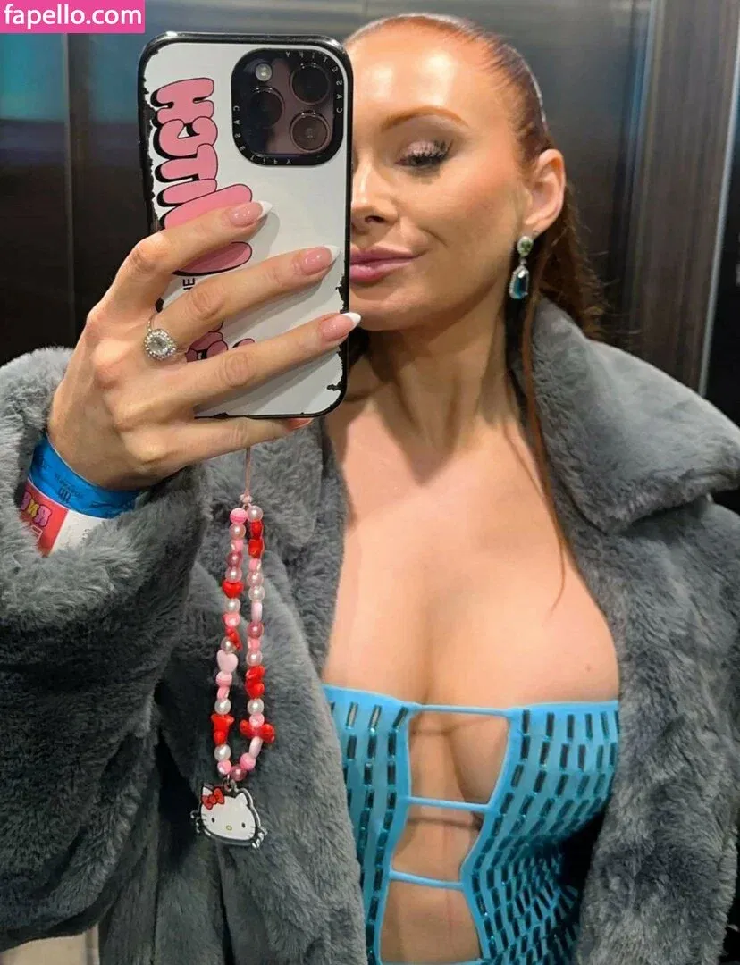 Elz The Witch Onlyfans Photo Gallery 