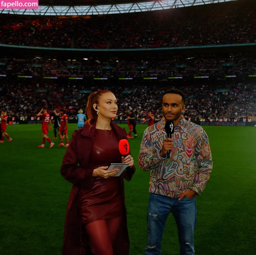 Elz The Witch Onlyfans Photo Gallery 