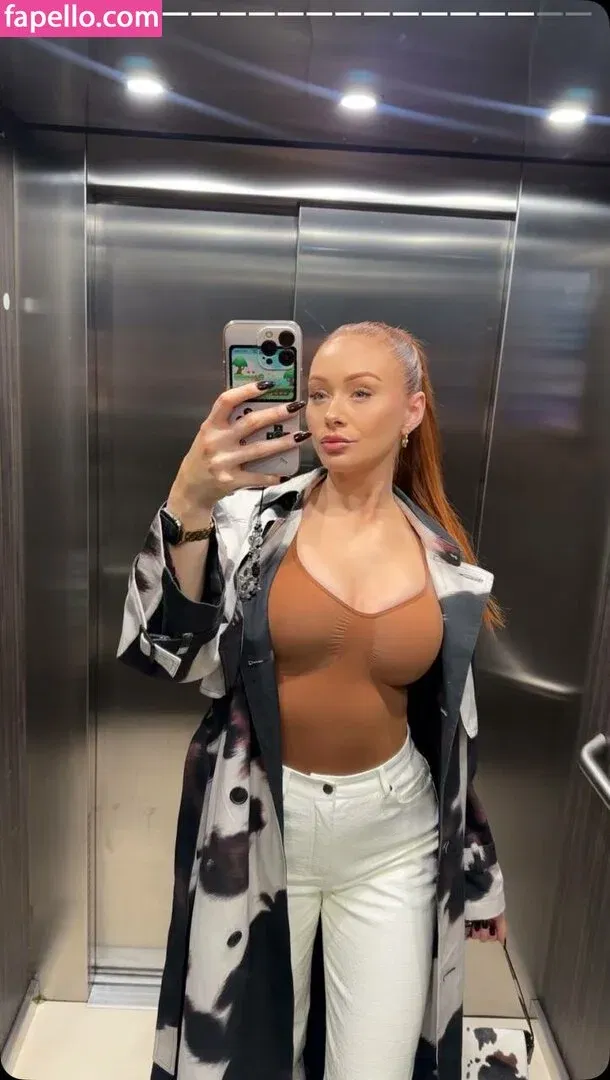 Elz The Witch Onlyfans Photo Gallery 