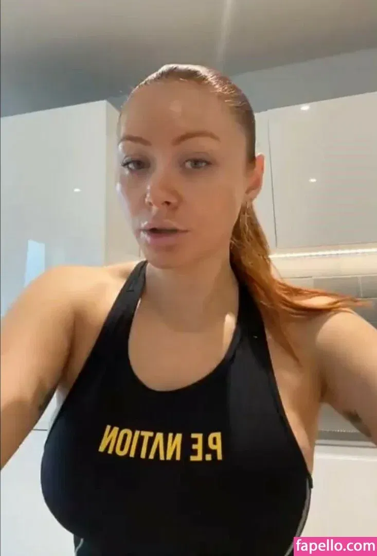 Elz The Witch Onlyfans Photo Gallery 