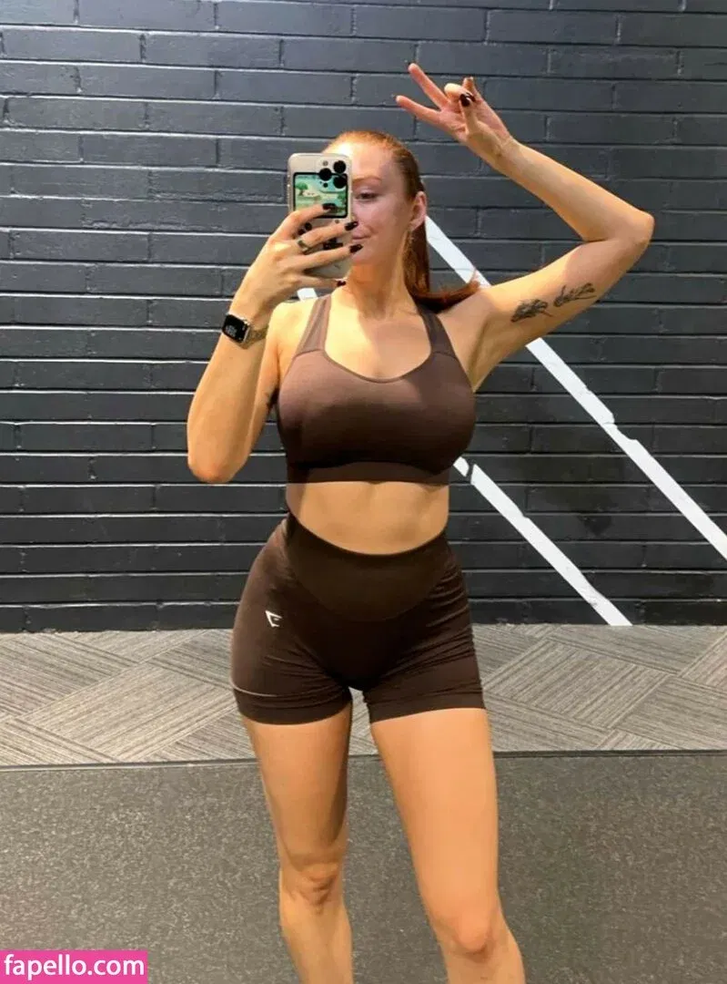 Elz The Witch Onlyfans Photo Gallery 