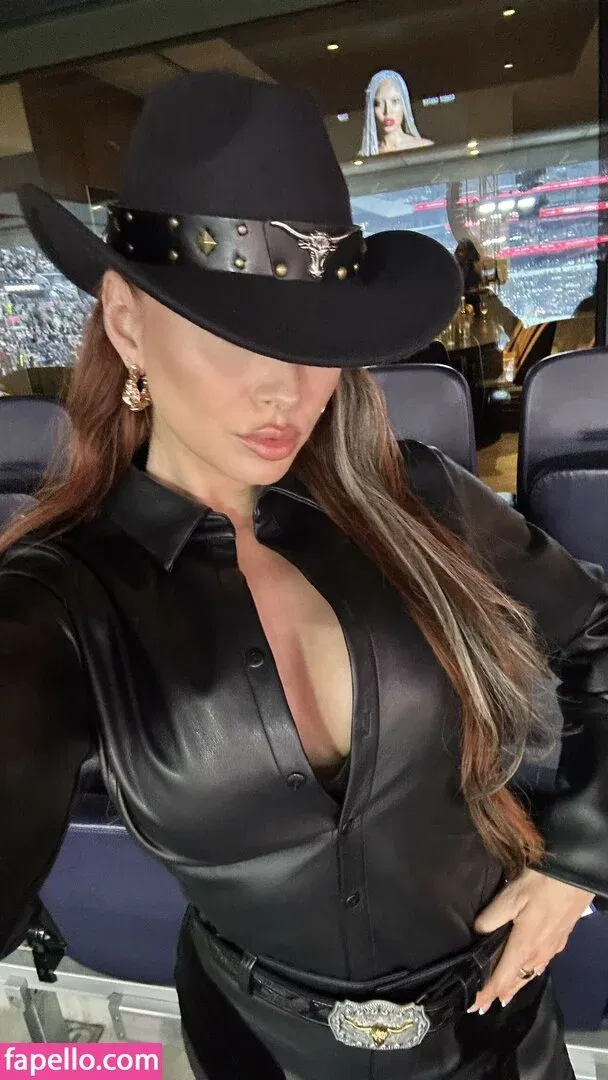 Elz The Witch Onlyfans Photo Gallery 