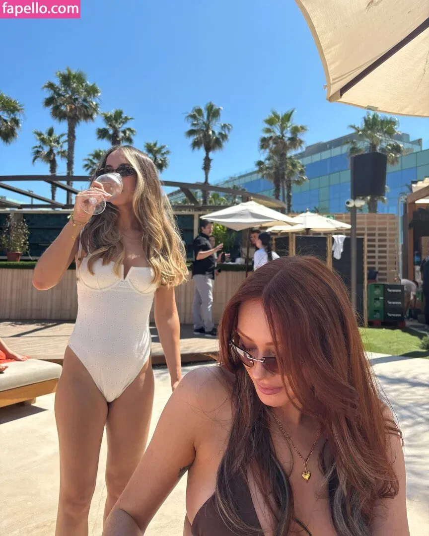 Elz The Witch Onlyfans Photo Gallery 