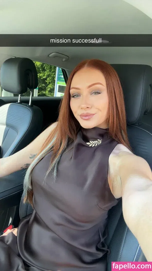 Elz The Witch Onlyfans Photo Gallery 