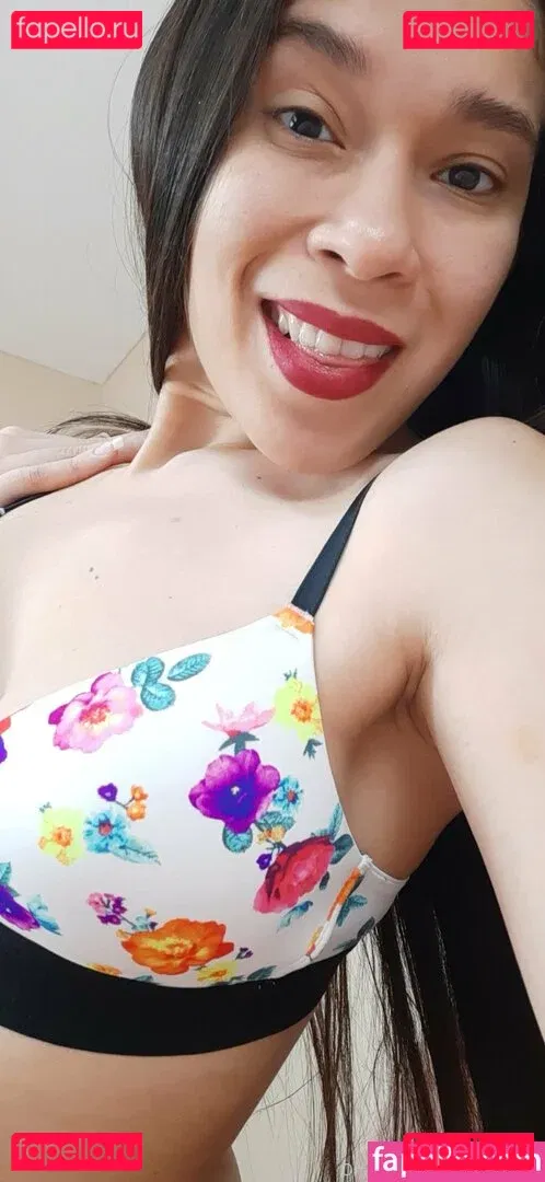 holy_olla Onlyfans Photo Gallery 