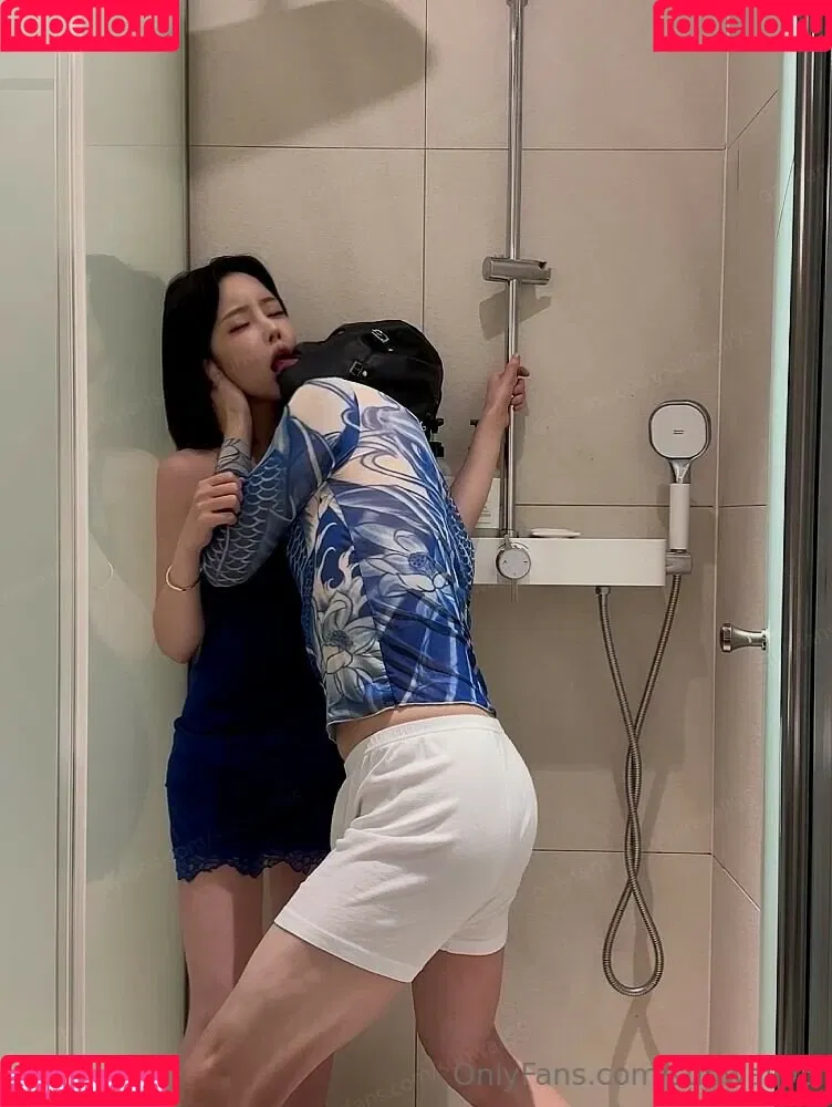 chungwall Onlyfans Photo Gallery 