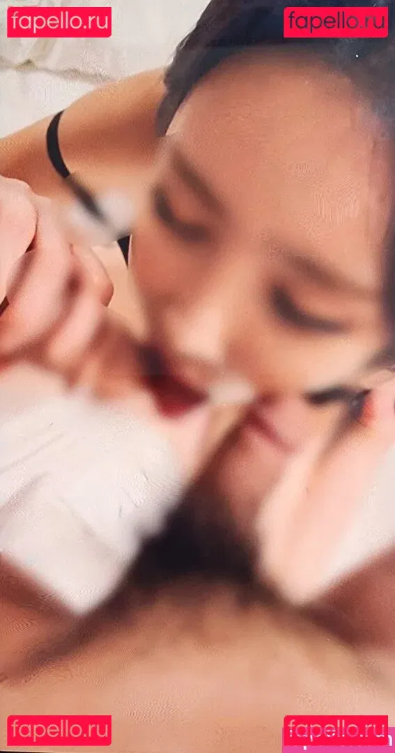 chungwall Onlyfans Photo Gallery 