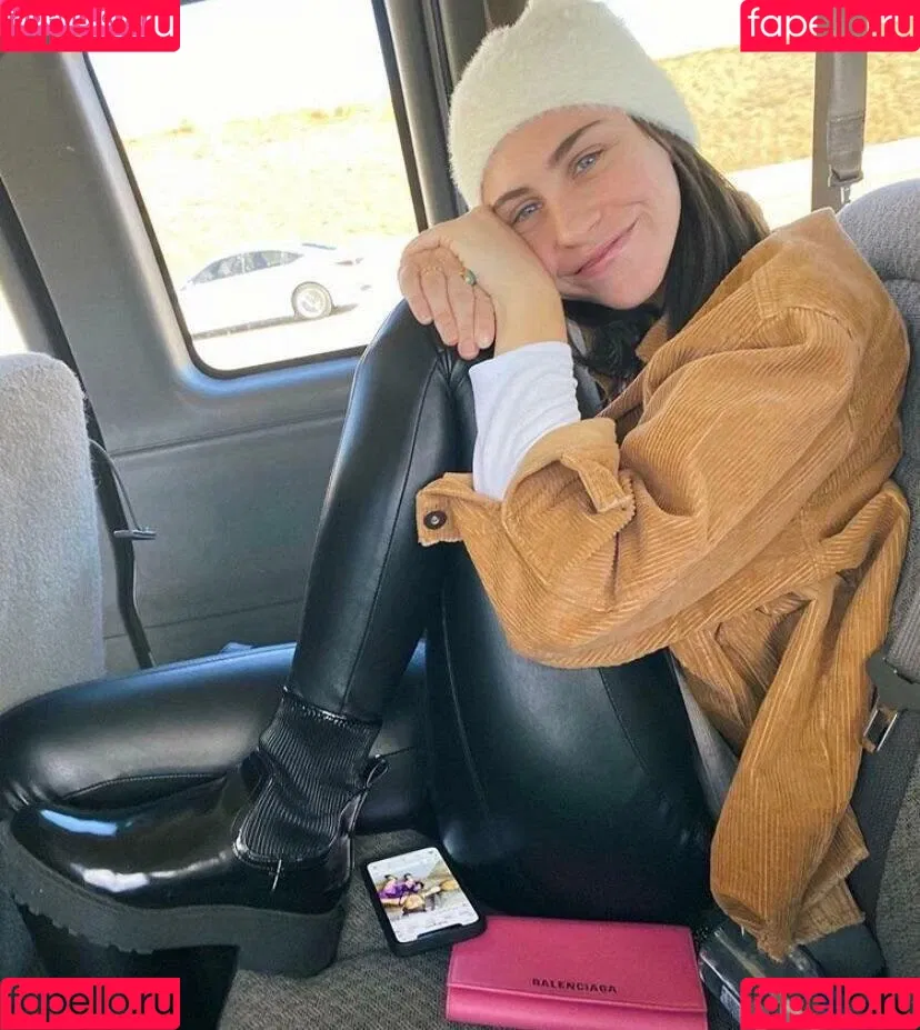 Kelsey Kreppel Onlyfans Photo Gallery 