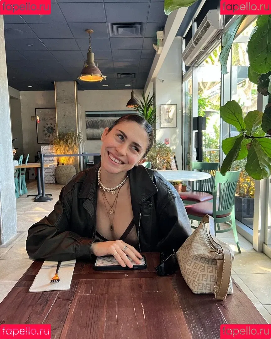 Kelsey Kreppel Onlyfans Photo Gallery 