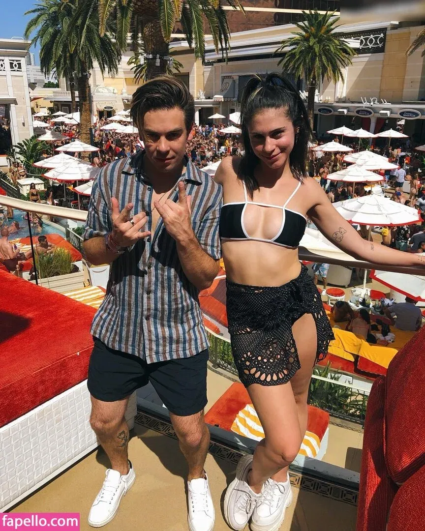 Kelsey Kreppel Onlyfans Photo Gallery 