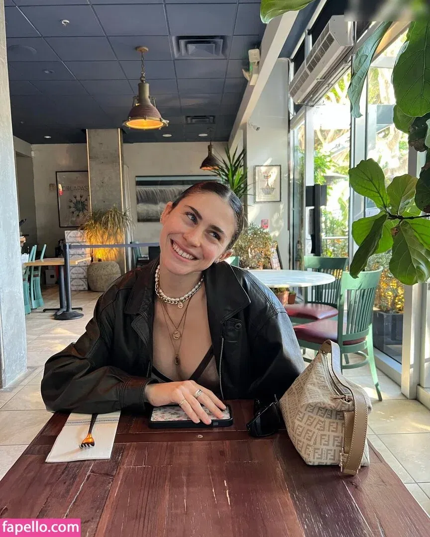 Kelsey Kreppel Onlyfans Photo Gallery 