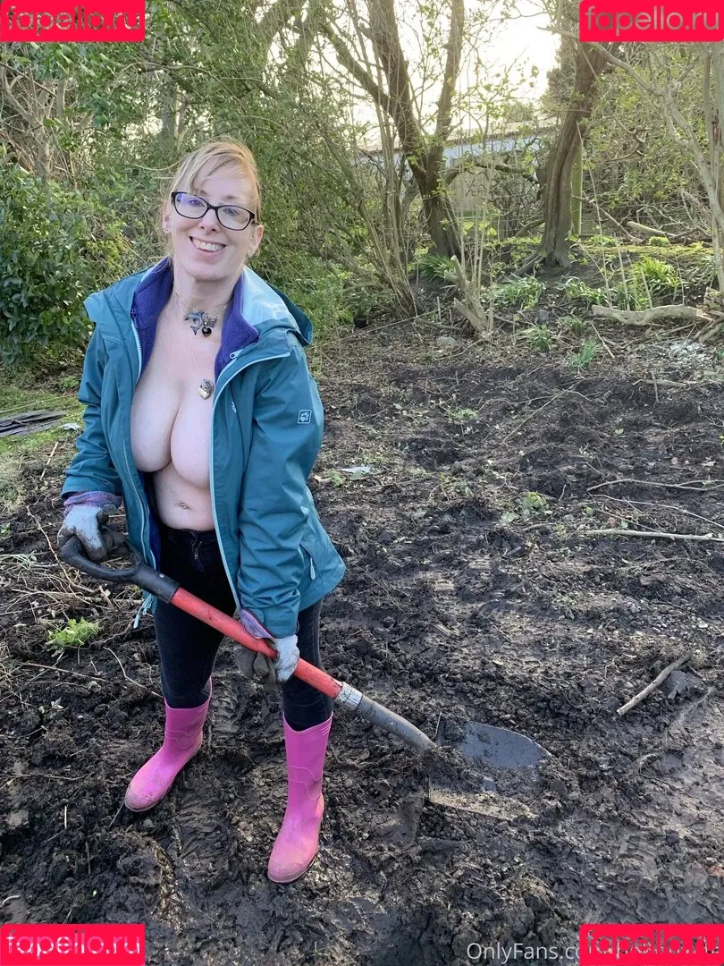 BoltOnWife Onlyfans Photo Gallery 