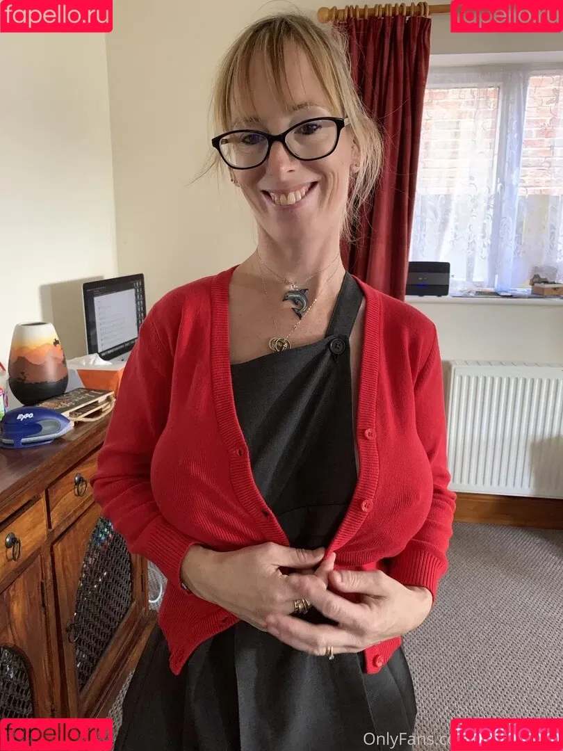 BoltOnWife Onlyfans Photo Gallery 