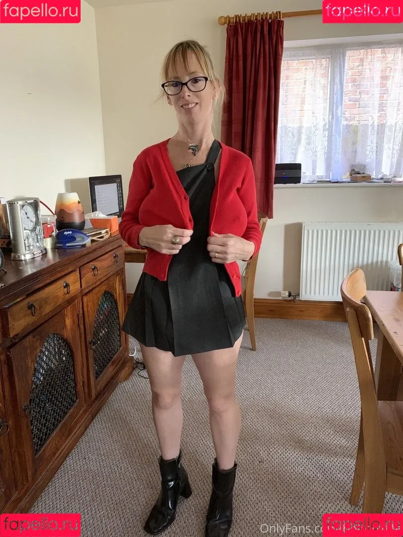 BoltOnWife Onlyfans Photo Gallery 