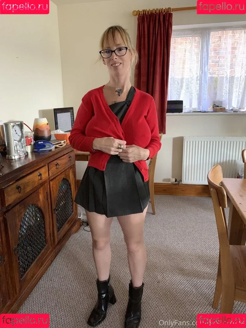 BoltOnWife Onlyfans Photo Gallery 