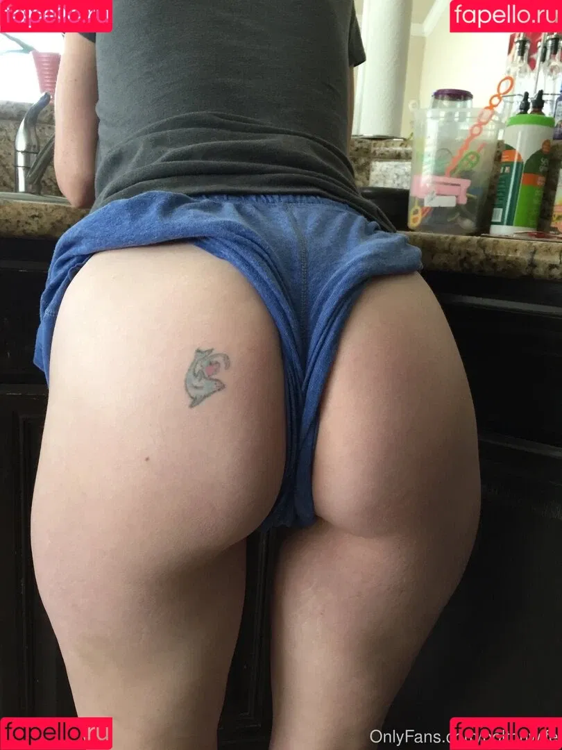 BoltOnWife Onlyfans Photo Gallery 