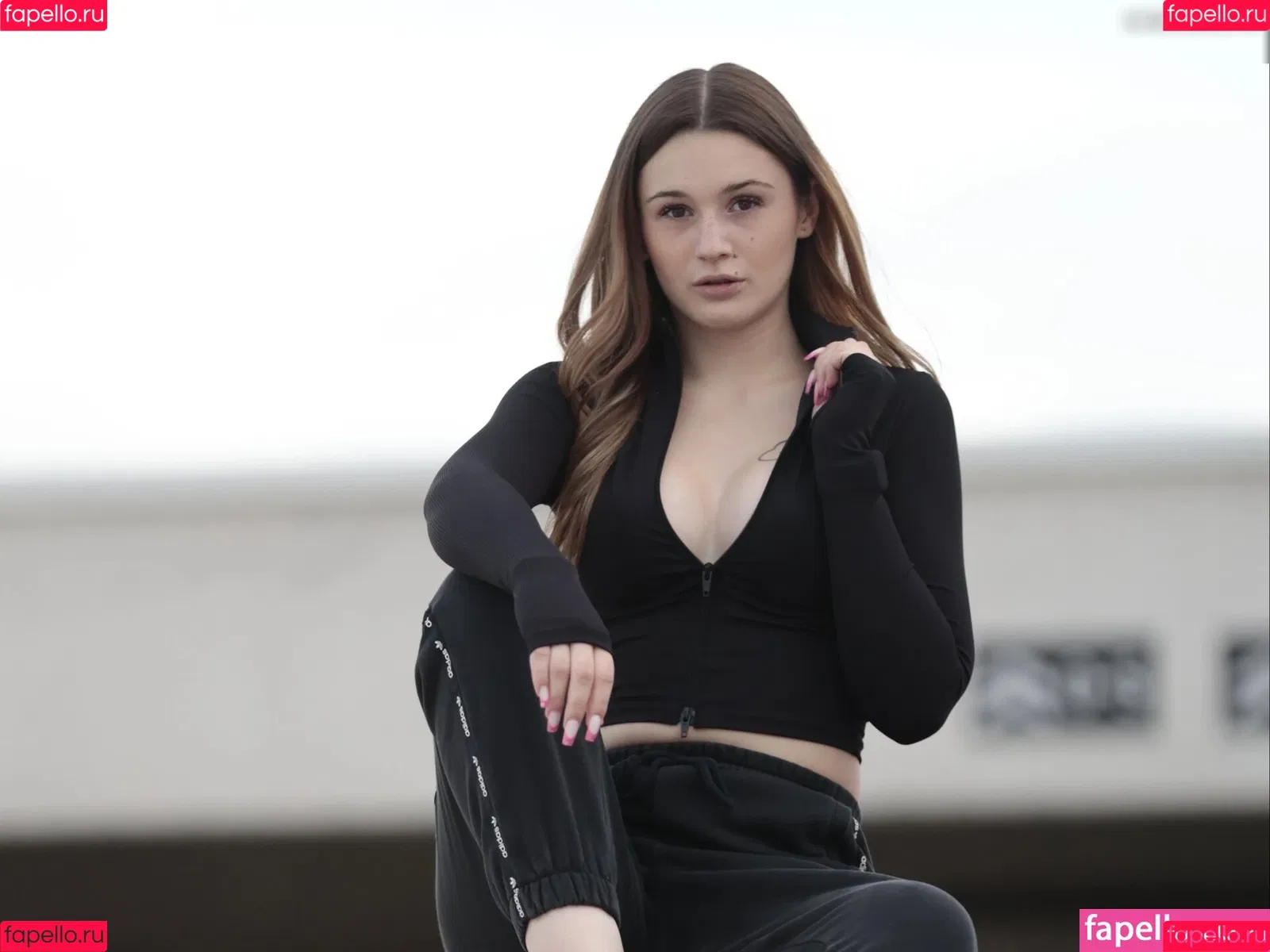 Lena-Sophie Onlyfans Photo Gallery 