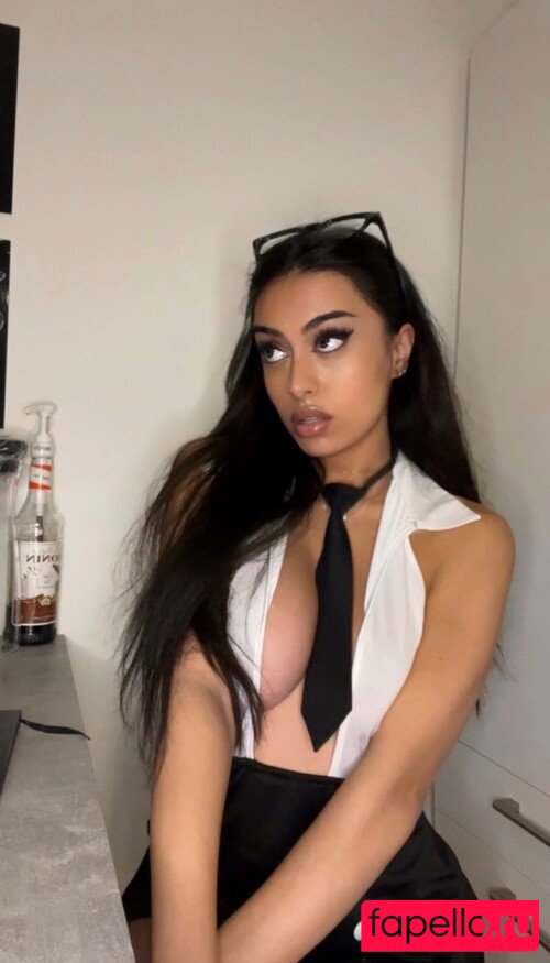 Mia Rosales Nude Onlyfans Photo 40