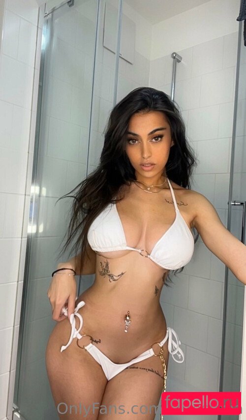 Mia Rosales Nude Onlyfans Photo 21