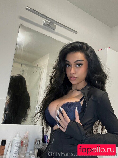 Mia Rosales Nude Onlyfans Photo 20