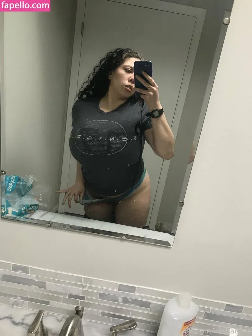 kashabaee Onlyfans Photo Gallery 