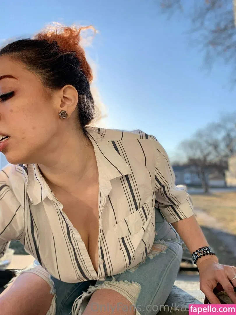 kashabaee Onlyfans Photo Gallery 