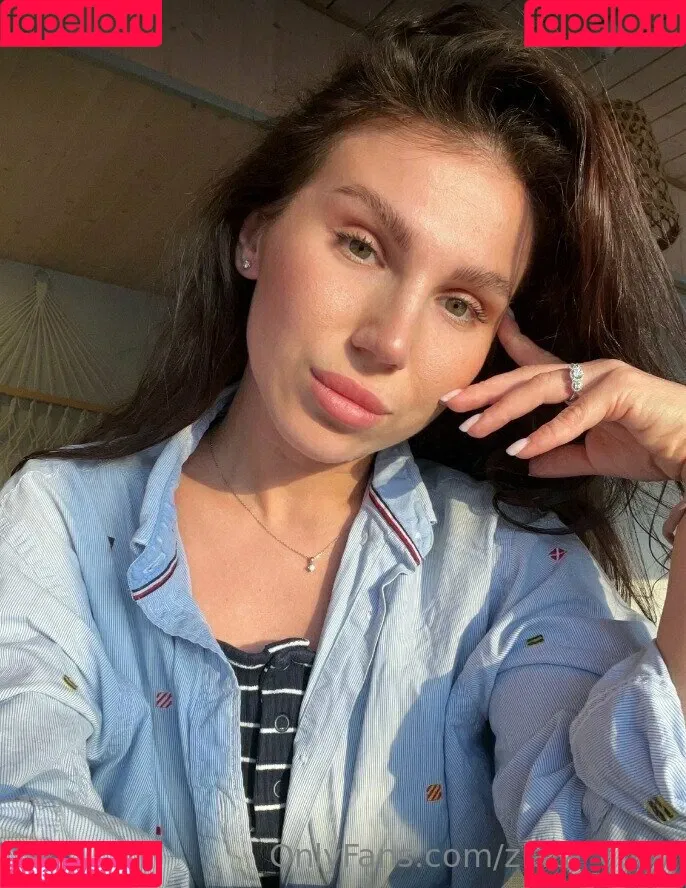 divine_laura Onlyfans Photo Gallery 